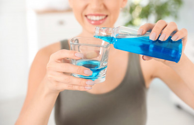 Mesti Tahu, Ini Manfaat dan Kerugian Penggunaan Obat Kumur!